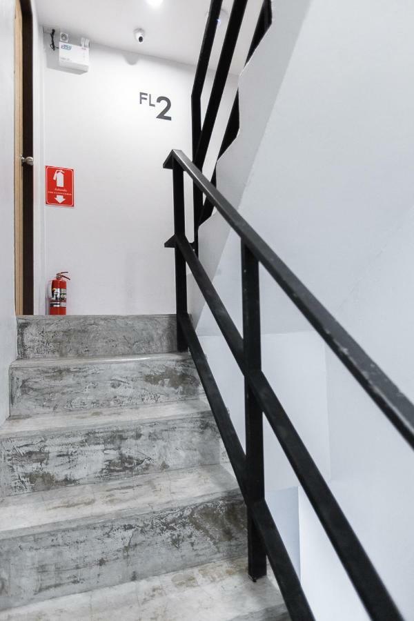 Minimal House Patong (Adults Only) Hostel Exterior foto