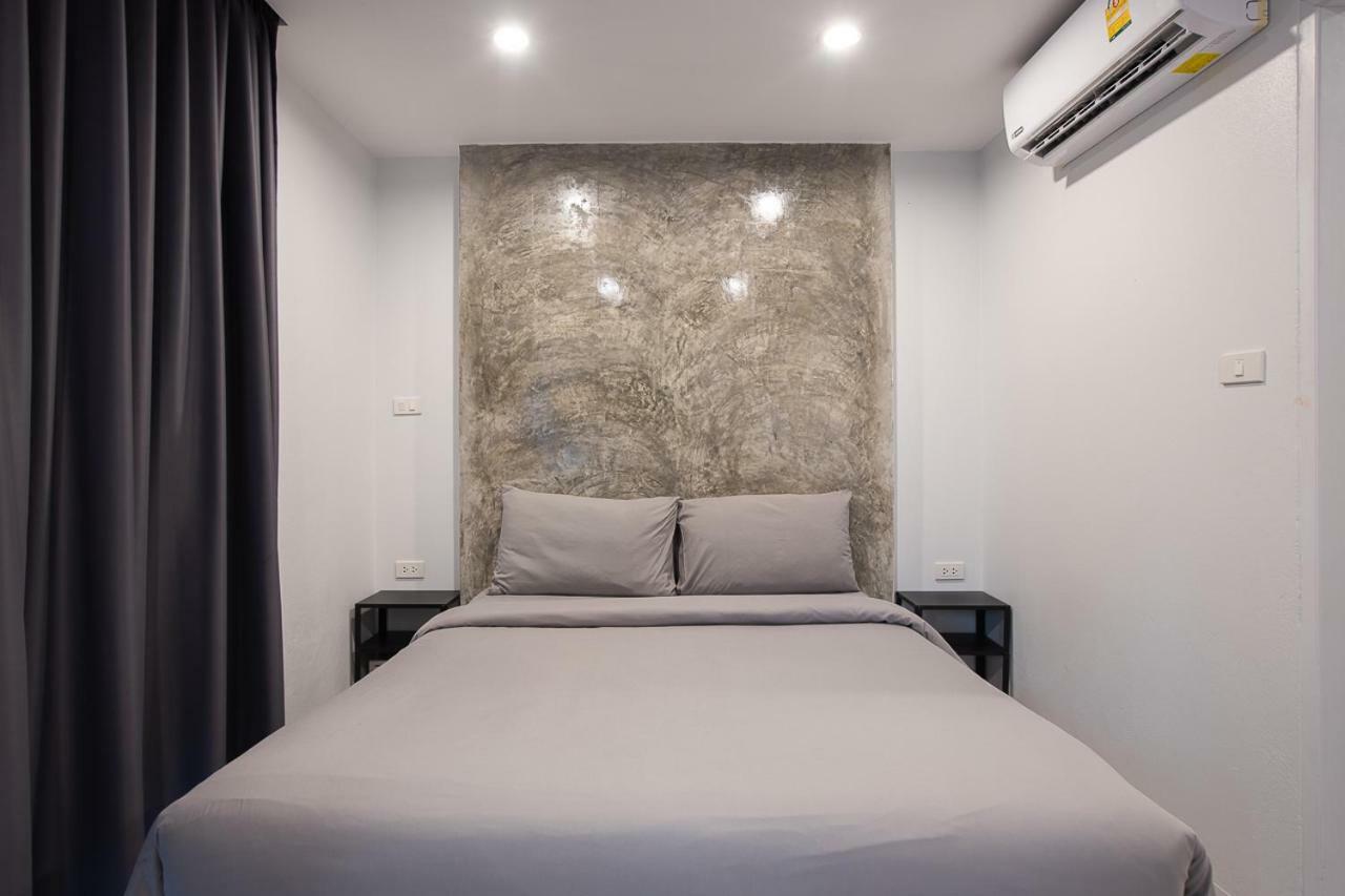 Minimal House Patong (Adults Only) Hostel Exterior foto
