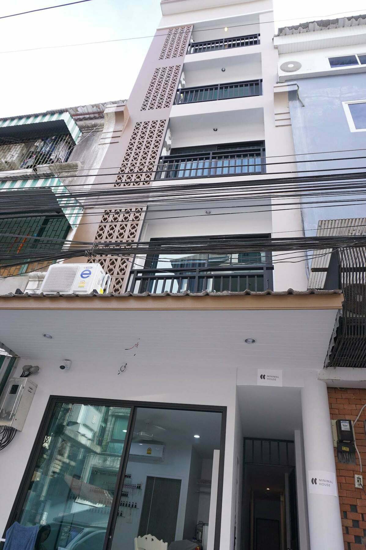 Minimal House Patong (Adults Only) Hostel Exterior foto